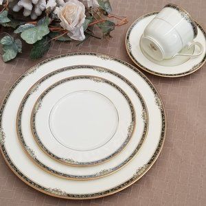 Noritake Covina 5 Piece Place Setting**EXCELLENT**